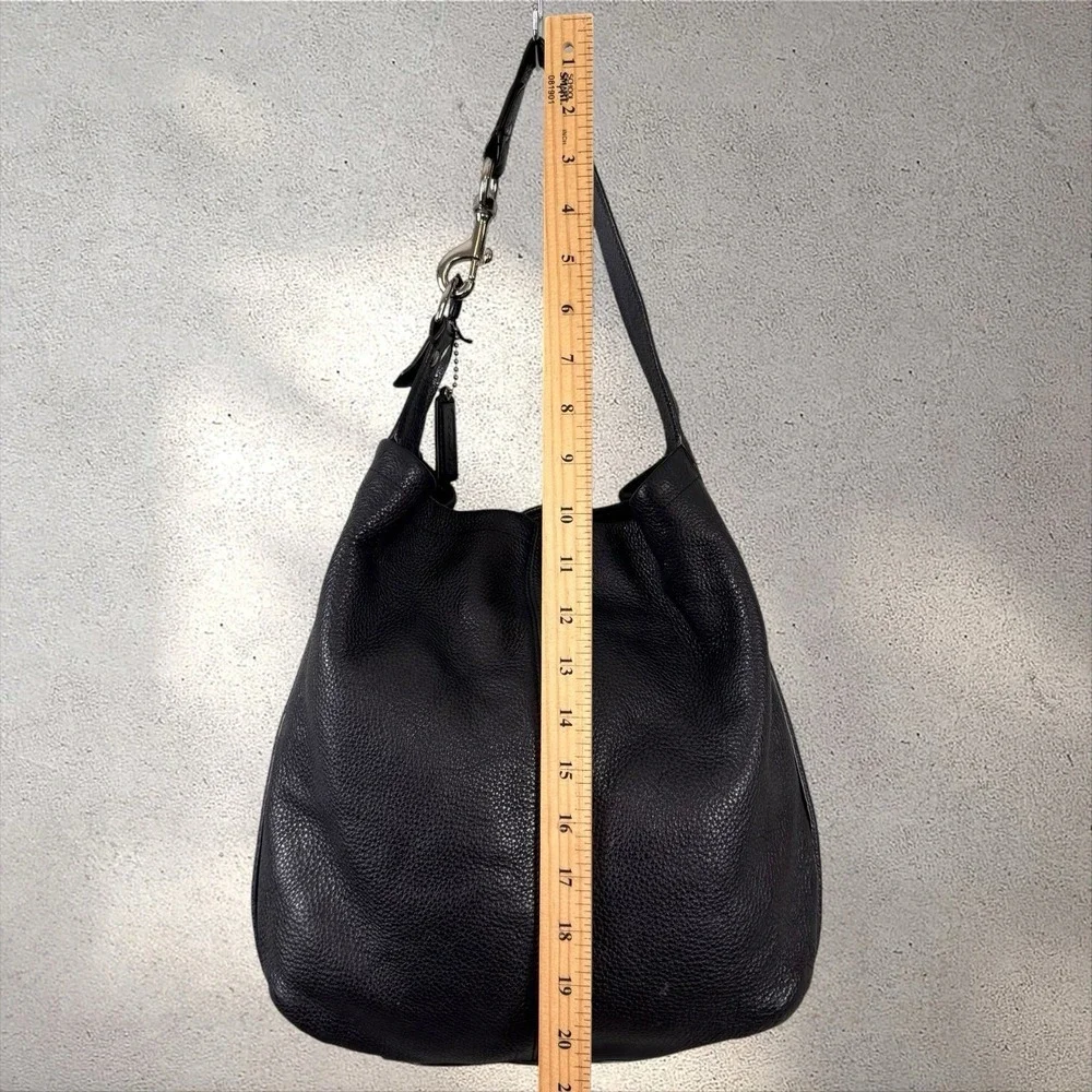 Coach Park Avery F23309 Hobo Slouchy Shoulder Bag Pebbled Leather Black Tassel - Picture 7 of 8